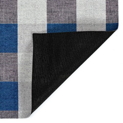 6' x 8' Gingham Check Indoor/Outdoor Rug in Blue and White