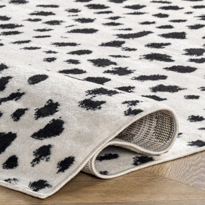 Reversible Beige Cheetah Print Easy-Care Area Rug, 4' x 6'
