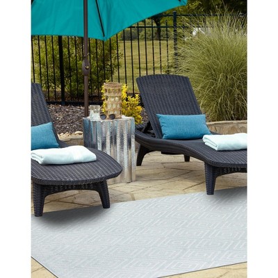 Logan Light Blue Synthetic Geometric Outdoor Rug, 9' x 12'