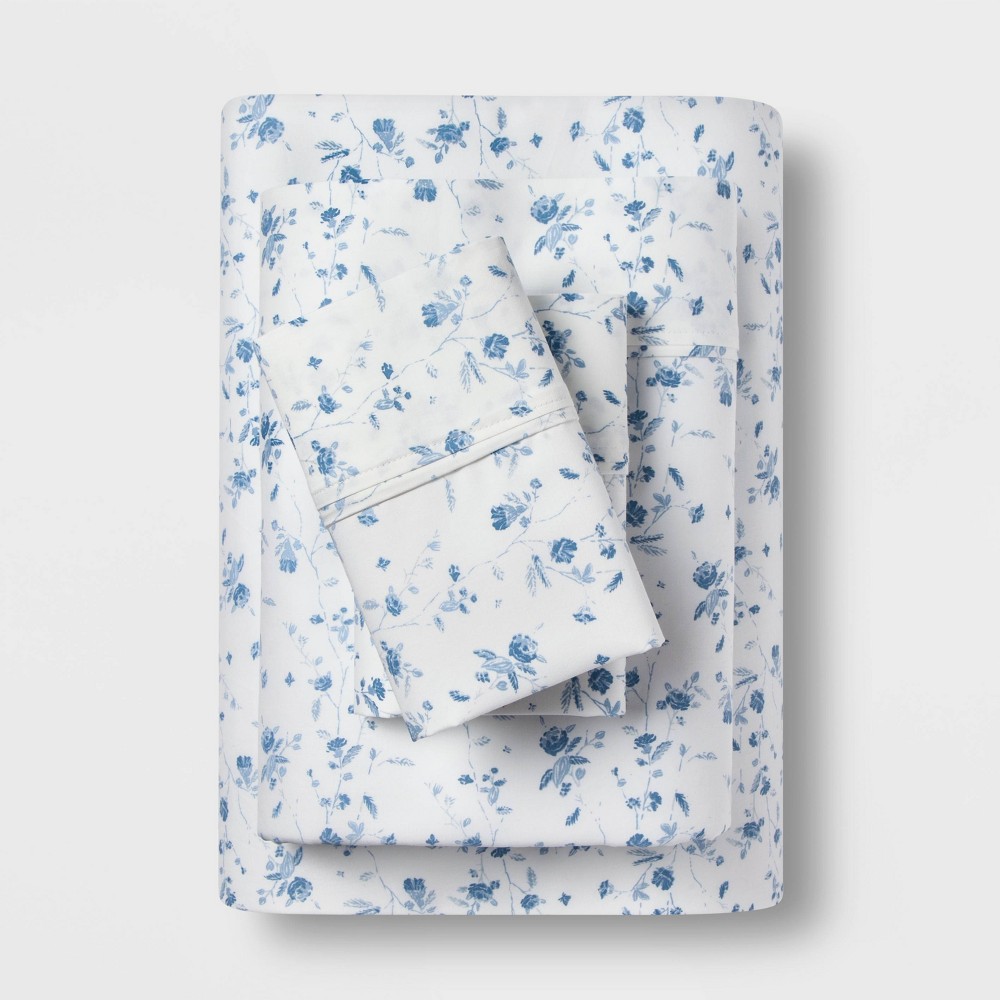 King 400 Thread Count Floral Print Cotton Performance Sheet Set White/Blue Floral - Threshold™