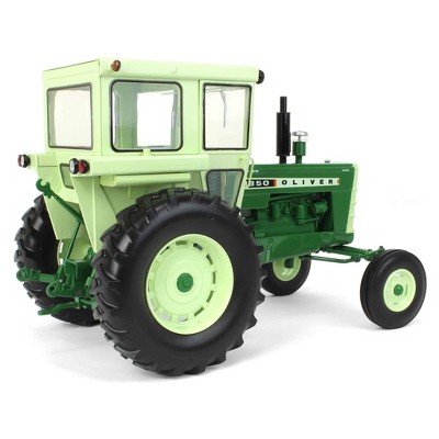 1/16 Green and Light Green Die-Cast Metal Farm Tractor Model