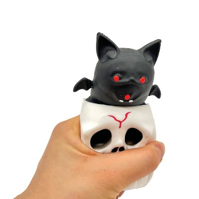 Geddes Halloween Pop Out Toys - 12 per display