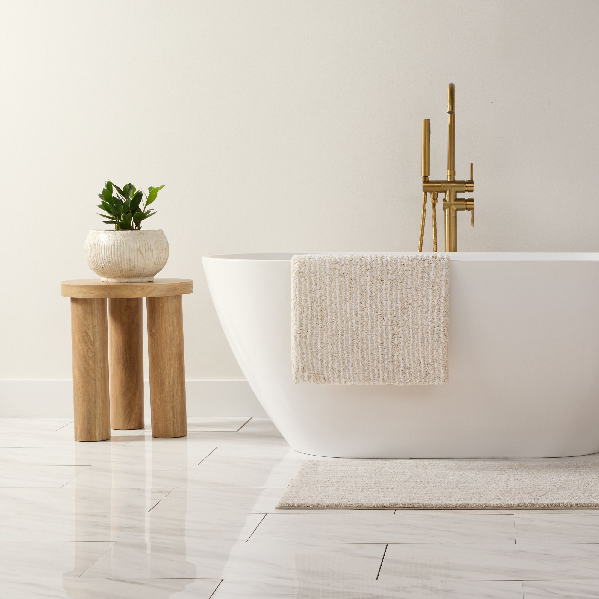 Luxury Cotton Pinstripe Bath Mat, Thick Tufted Bath Rug, Absorbent Non Slip Spa Bathroom Rug, Machine Washable - Becky Cameron, Natural, 24" x 17"