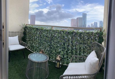Guest review image 1 of 3, zoom in