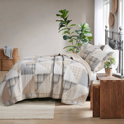Tan Geometric Pattern Oversized Cotton King Quilt Set