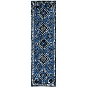 Vintage Hamadan VTH293 Power Loomed Indoor Rugs - Safavieh - 1 of 4