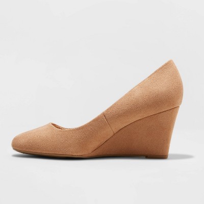 Tan Wedge : Target