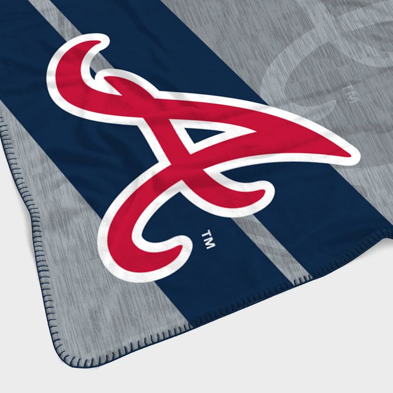 MLB Atlanta Braves Corner Logo Faux Shearling Blanket, 3 of 4