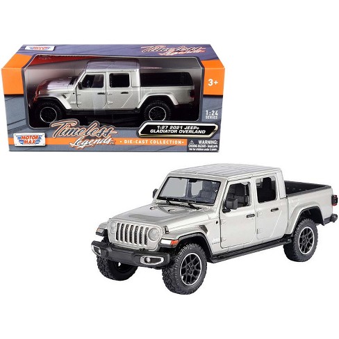 2021 Jeep Gladiator Overland (Closed Top) Pickup Truck Silver Metallic  1/24-1/27 Diecast Model Car by Motormax