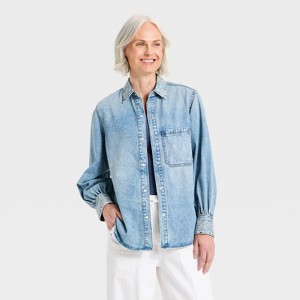 Camisa de Mezclilla Bordada para Mujer - Universal Thread™ Tono Medio
