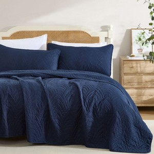 HLC.ME Weston - 3 Piece Quilt Set, Lightweight Bedspread Coverlet Set - 1 of 4