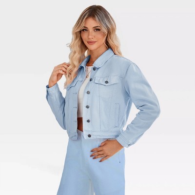 Women's Button Down Stretch Fitted Long Sleeve Cropped Denim Jacket Soft Denim Jean Jacket with Pockets Nashville Outfits