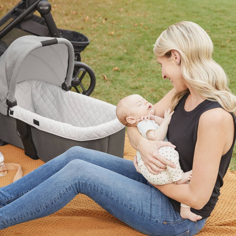 Graco Modes Premier Universal Carry Cot, 2 of 6