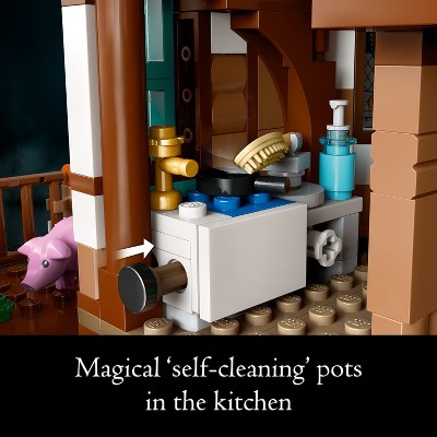 Детские конструкторы LEGO Harry Potter The Burrow - Collectors' Edition, Weasley House Building Set 76437 — фото 4
