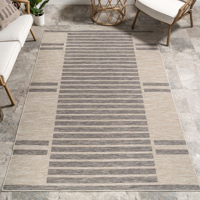Light Grey Geometric Synthetic 4' x 6' Outdoor Area Rug