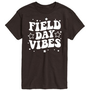 Men's - Instant Message - Field Day Vibes Short Sleeve Graphic T-Shirt - 1 of 4
