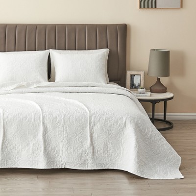 Great Bay Home Intricate Pinsonic Microfiber Oversized Quilt Set With Shams