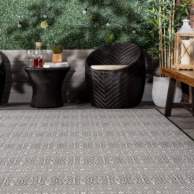 Black Geometric Washable Indoor/Outdoor Area Rug