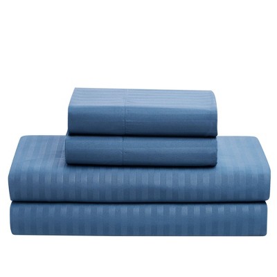 Luxurious White Queen 8-Piece Microfiber Down-Alternative Bed in a Bag Set