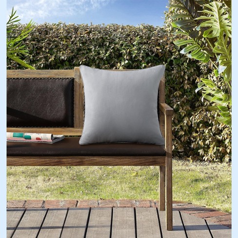 Patio accent outlet pillows