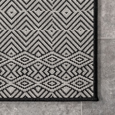 Black Geometric Washable Indoor/Outdoor Area Rug