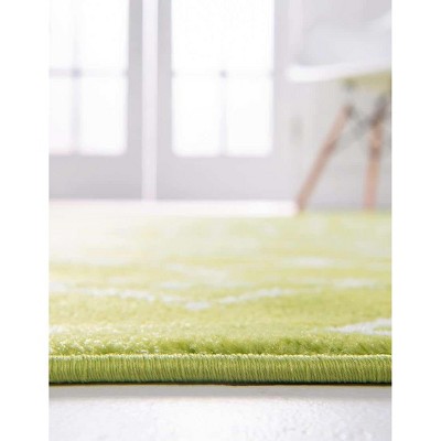 Green Trellis 8' x 10' Easy-Care Synthetic Area Rug