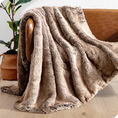 Cozy Variegated Chestnut Faux Fur & Fleece Throw Blanket