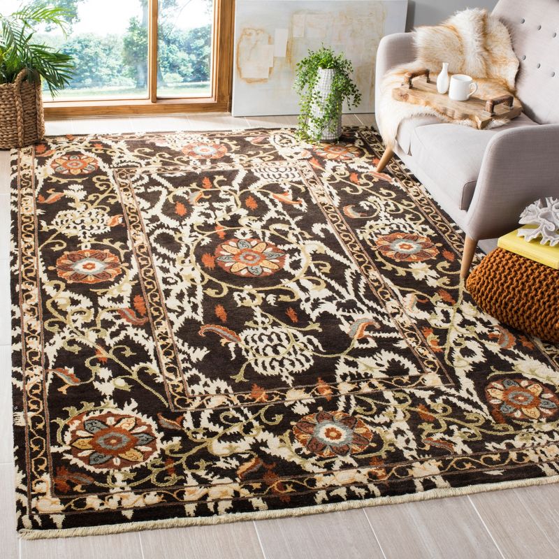 Oushak OSH422 Hand Knotted Area Rug  - Safavieh, 2 of 4