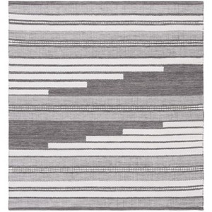 Kilim KLM448 Hand Woven Rugs - Safavieh - 1 of 4