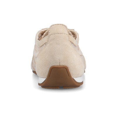 Женские кроссовки Journee Collection Journee Women's Chasse Mesh Sneakers Beige 10 — фото 3