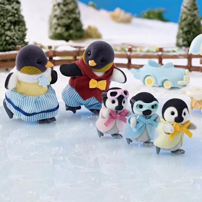 Multicolor Penguin Family Toy Set with Ice Cream Wagon