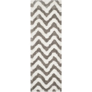 Barcelona Shag BSG320 Hand Tufted Indoor Rug - Safavieh - 1 of 4
