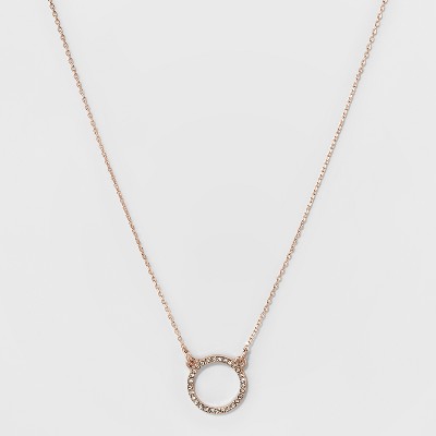 thin gold pendant necklace