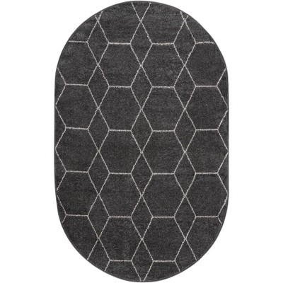 Trellis Frieze Dark Gray and Ivory Oval Synthetic Area Rug