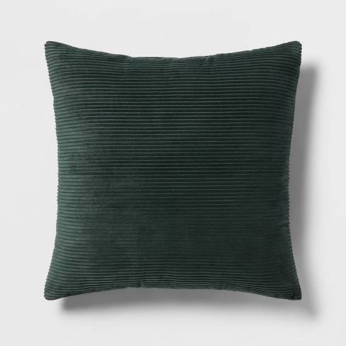 Hunter green velvet online pillows