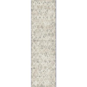 Quartz 27039 Ivory/Silver 2.2X7.7 Runner - 1 of 3