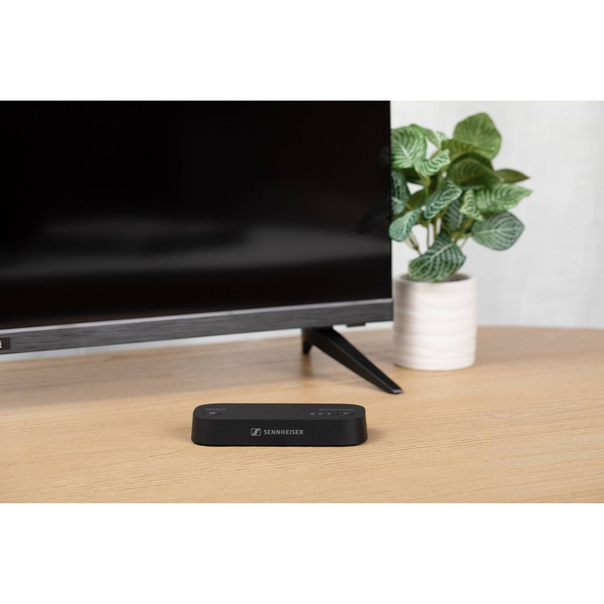 Sennheiser BTA1 TV Transmitter - thumbnail 9