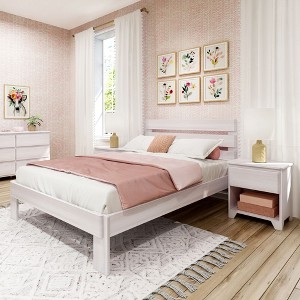 Max & Lily Farmhouse Queen Slat Bed - 1 of 4