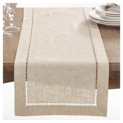 beige table runner