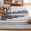 Kilim KLM448 Hand Woven Rugs - Safavieh - 2 of 4