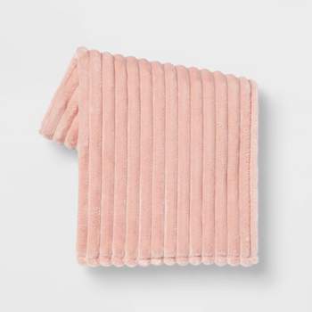 Ribbed Plush Throw Blanket - Room Essentials™