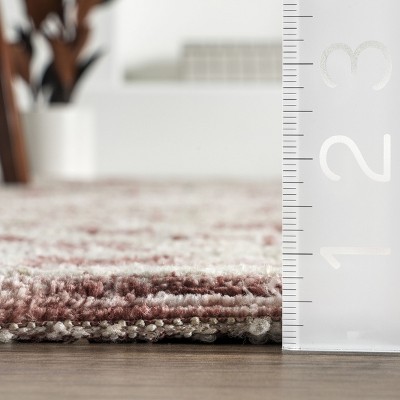 Ivory and Rust Diamond Pattern Synthetic Area Rug, 5' x 8'