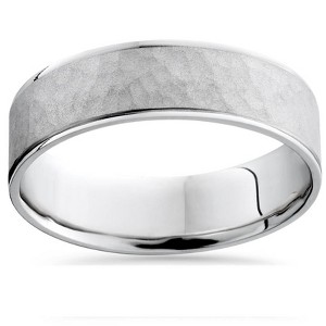 Pompeii3 Mens 950 Platinum Beveled Hammered Wedding Band Ring - 1 of 3