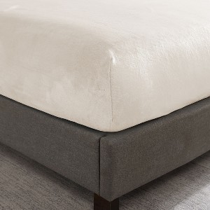 Swift Home | Flannel Plush 1-Piece Fitted Sheet - 1 of 4