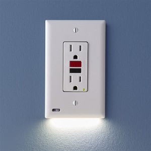 SnapPower GuideLight 2 PLUS Wall Plate Night Light - 1 Pack - 1 of 4