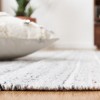 Kilim KLM277 Hand Woven Area Rug  - Safavieh - 4 of 4