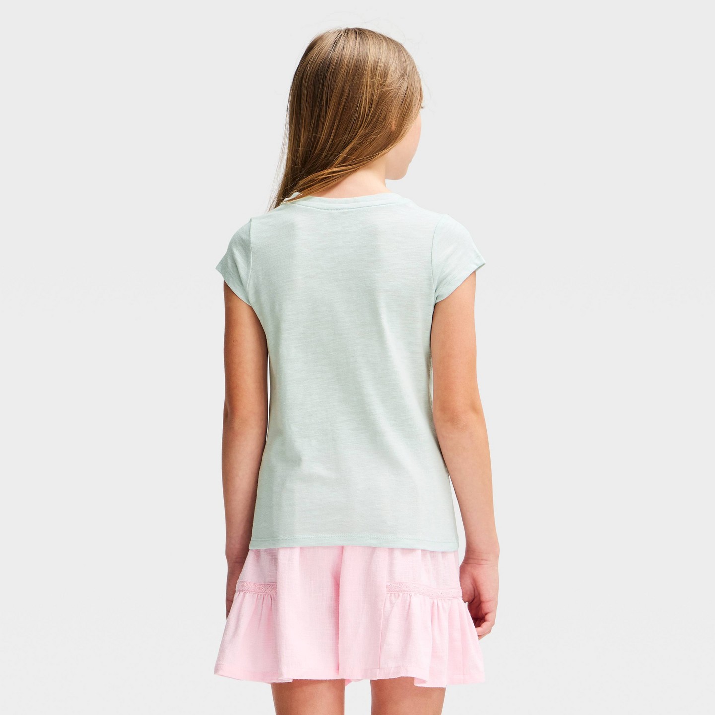 Футболка Disney Minnie Mouse Bows & Charms Short Sleeve Graphic T-Shirt - Silver для девочек, цвет: Серебряный — фото 3