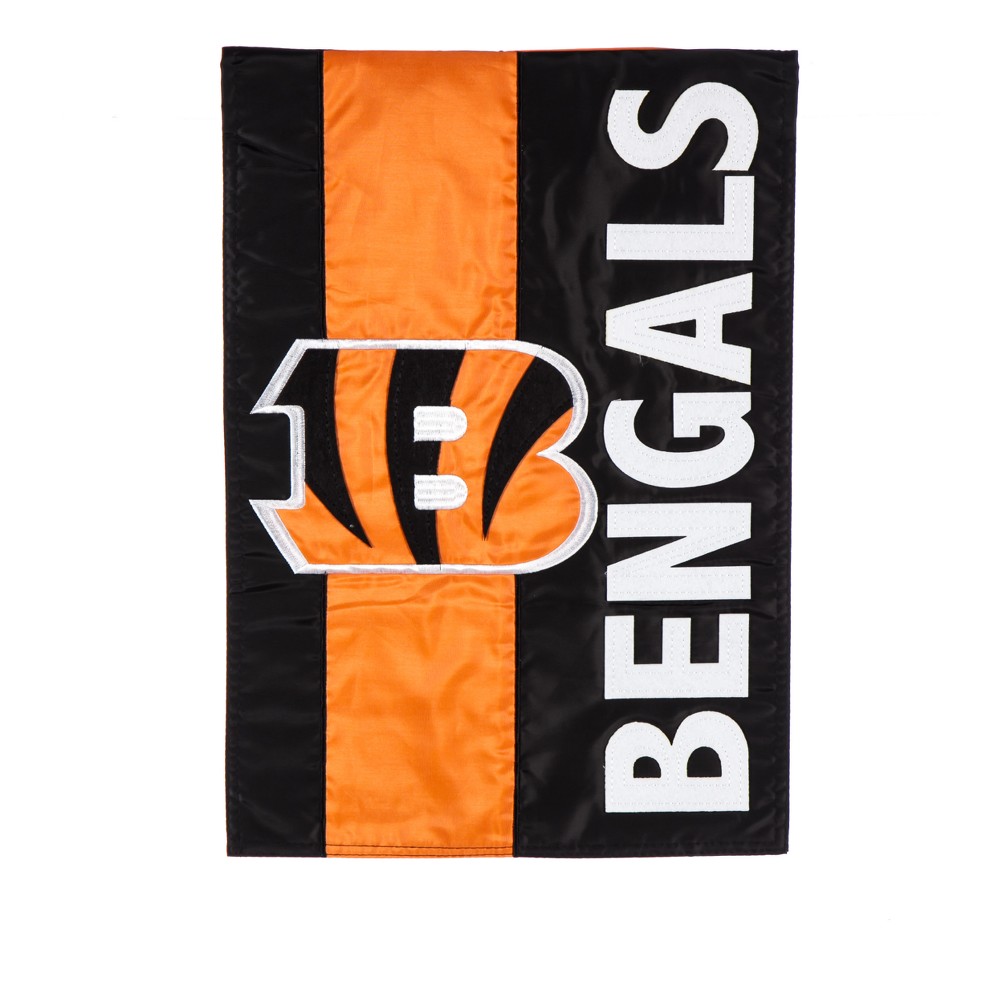 UPC 808412778643 - Cincinnati Bengals Embellished Garden Flag ...