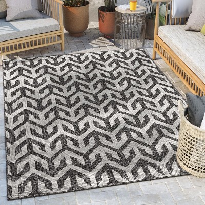Gray and White Synthetic Flat Woven Reversible 5' x 7' Area Rug