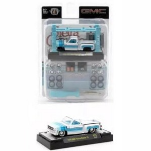 M2 Machines 1976 GMC Sierra Grande 15 Squarebody Model Kit 1:64 - 1 of 3